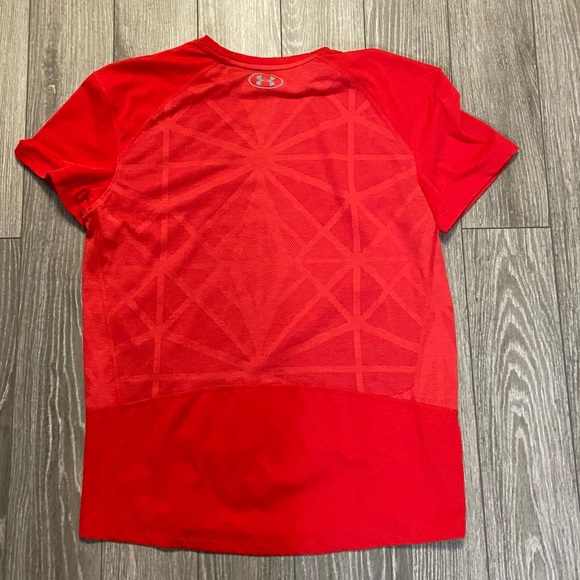 Men’s Under Armour Tee- Large - Picture 2 of 3
